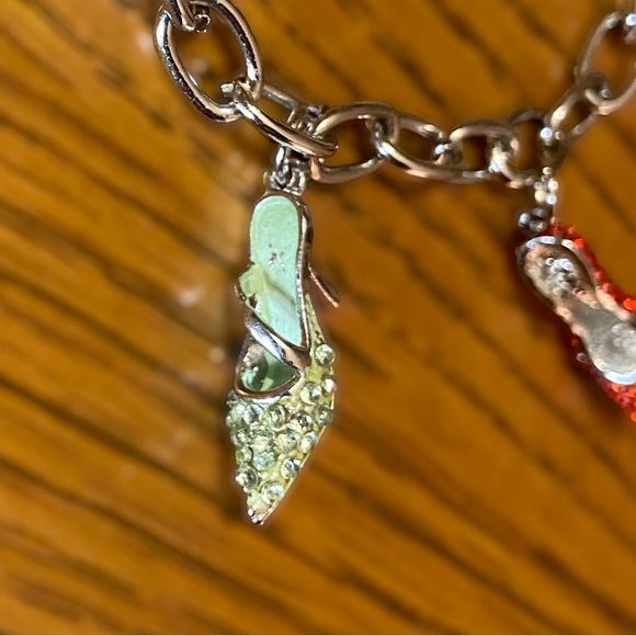 Silver Shoe Charm Bracelet Size 7.5 - Picture 4 of 12